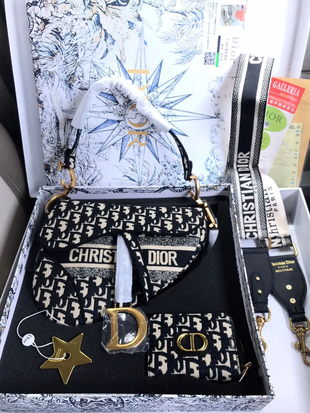 Dior Saddle Bag Strap with Wallet - Image 2