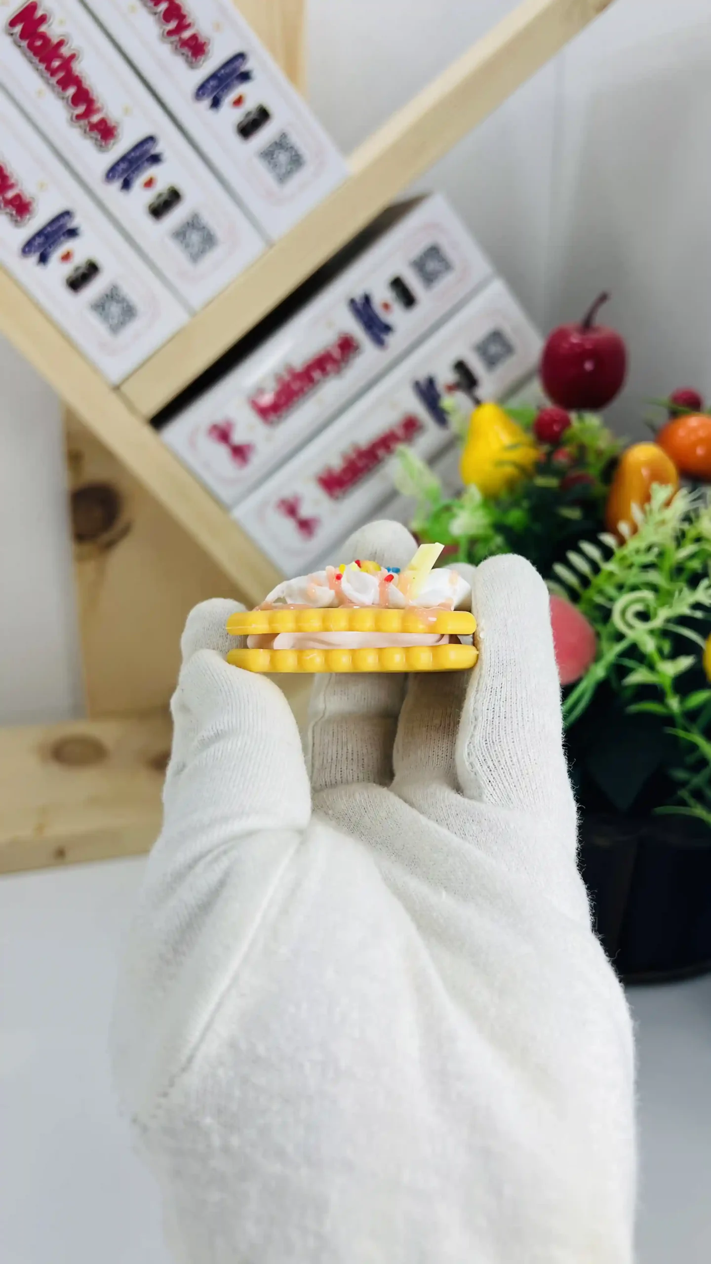 Cream Sandwich Biscuit Keychain