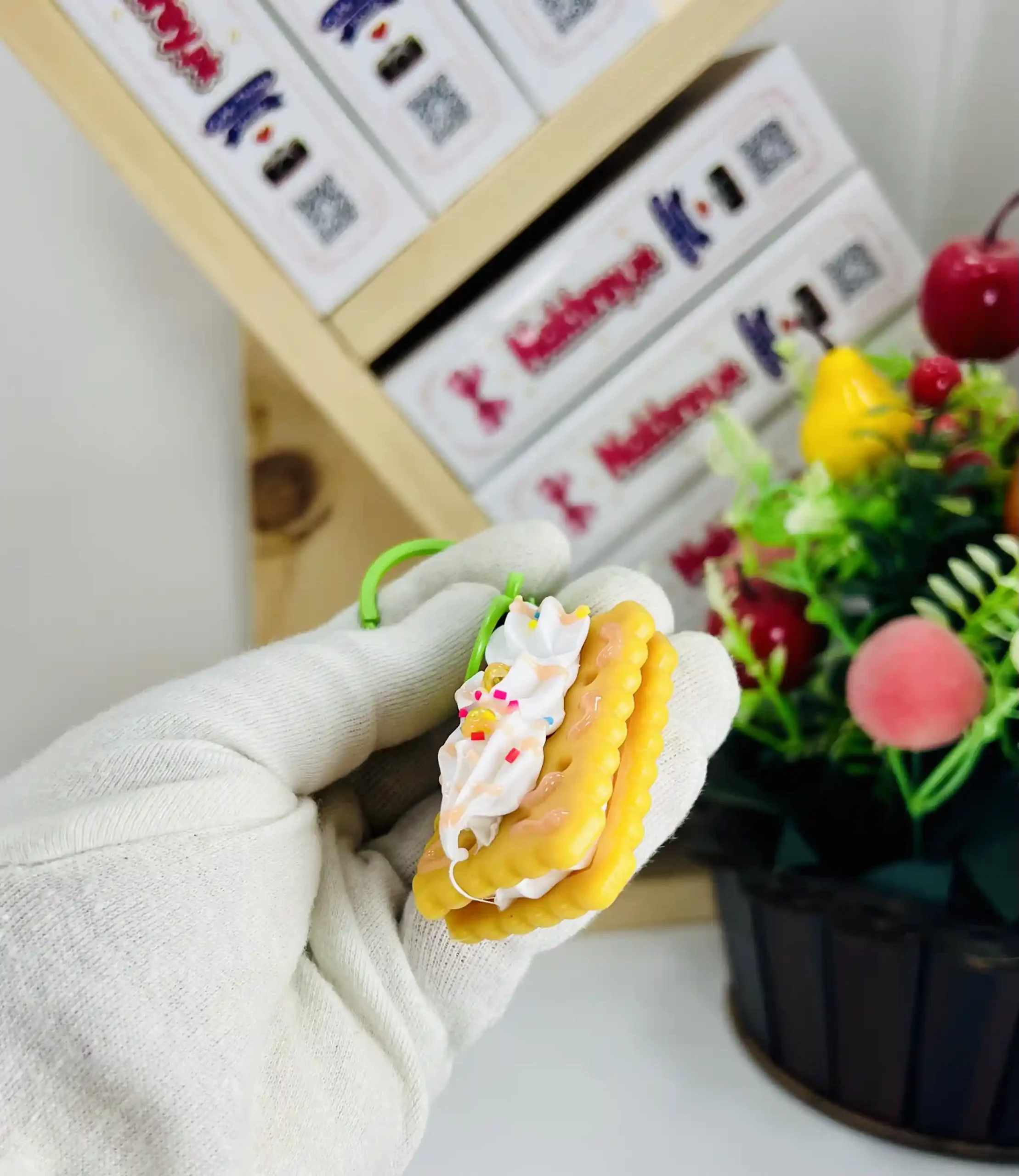 Cream Sandwich Biscuit Keychain