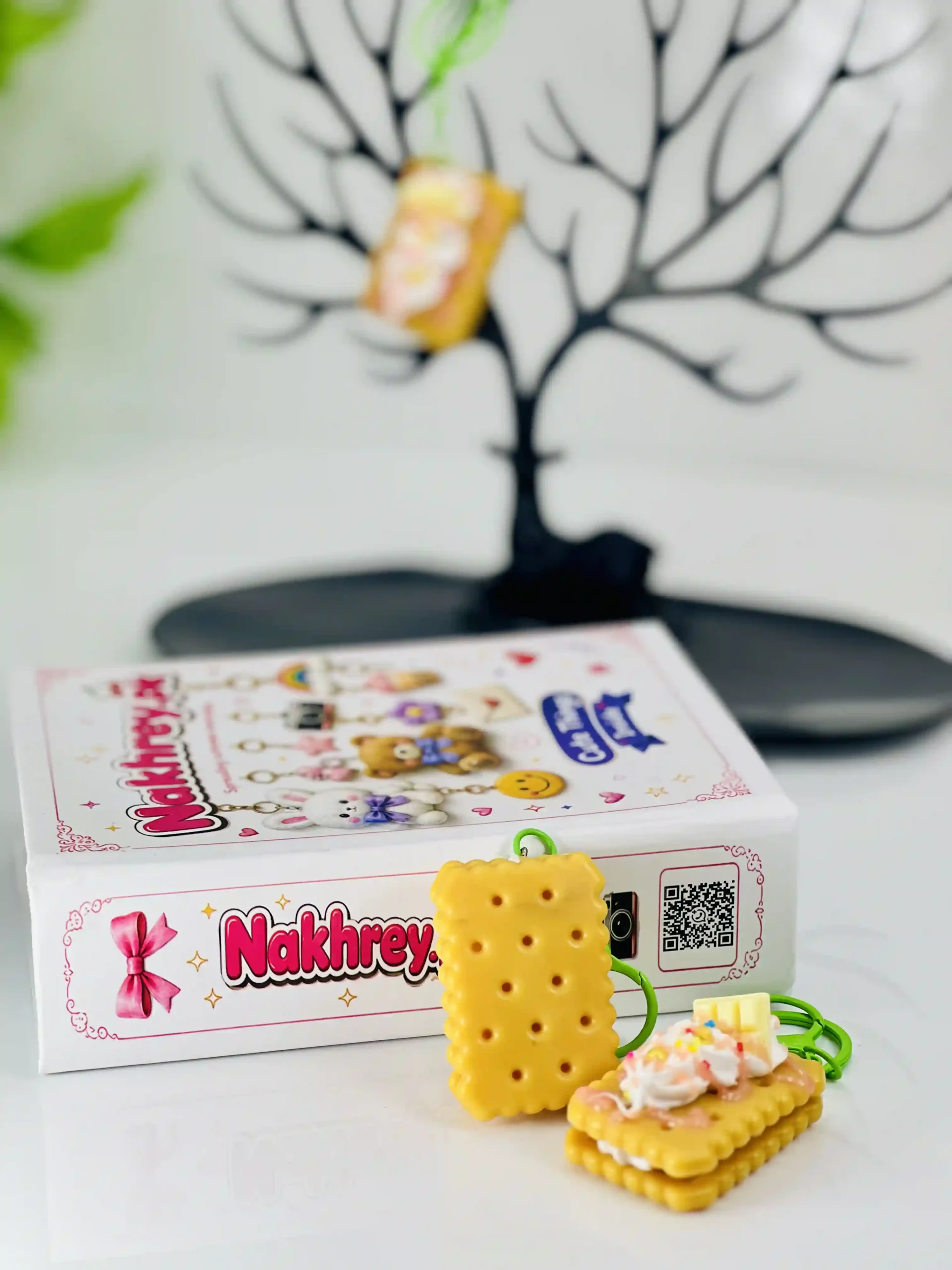 Cream Sandwich Biscuit Keychain