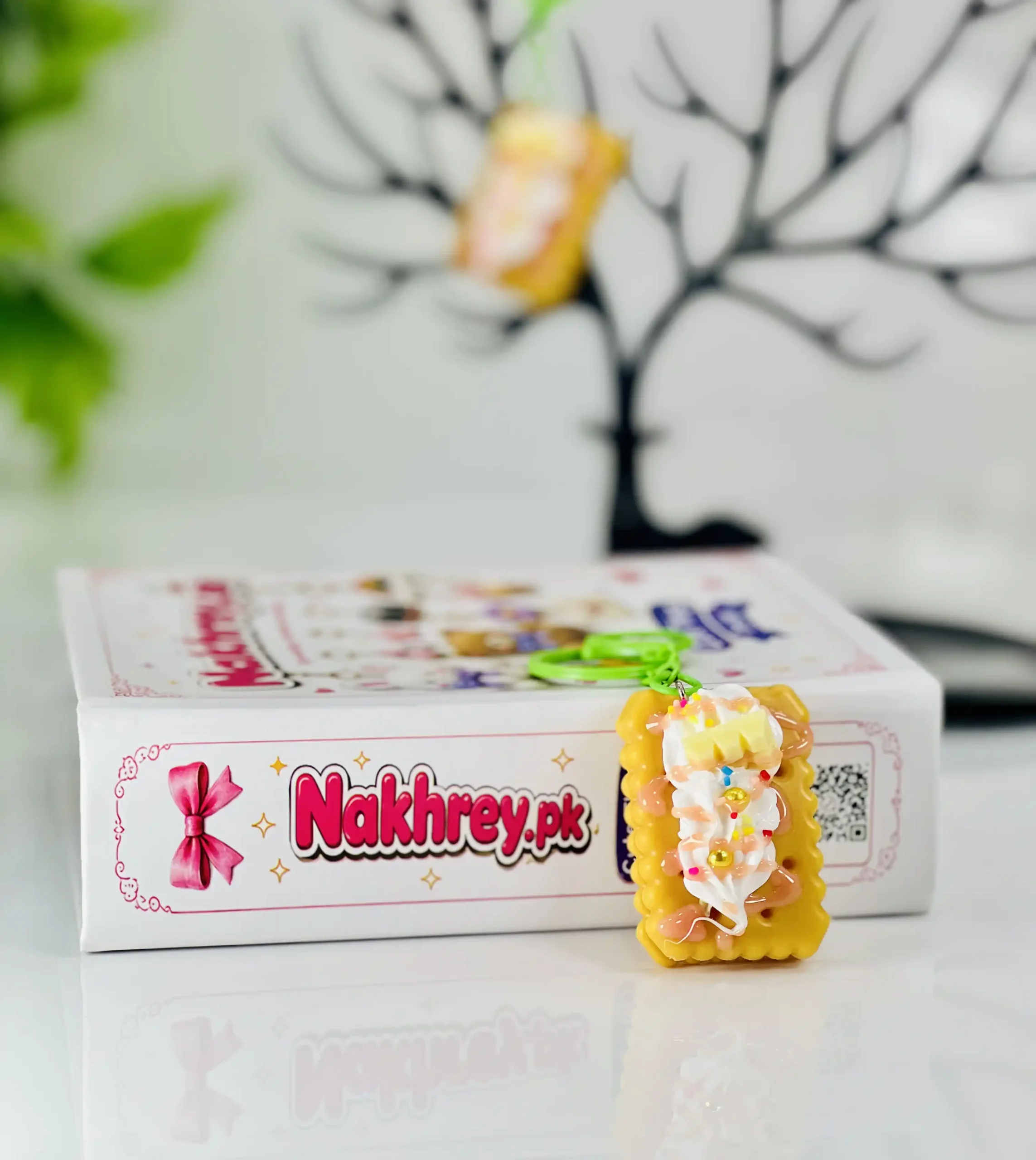 Cream Sandwich Biscuit Keychain - Image 9